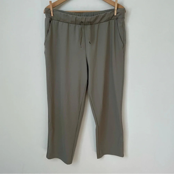 Joe Fresh Ankle Crop Pull On  Athleisure Pant - Picture 1 of 4